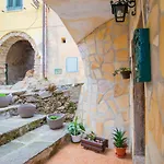 بيت للعطل Il Borgo - Helloelba مارشيانا